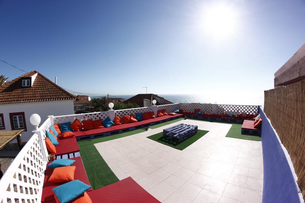 Chill In Ericeira Surf House Pansiyon Dış mekan fotoğraf