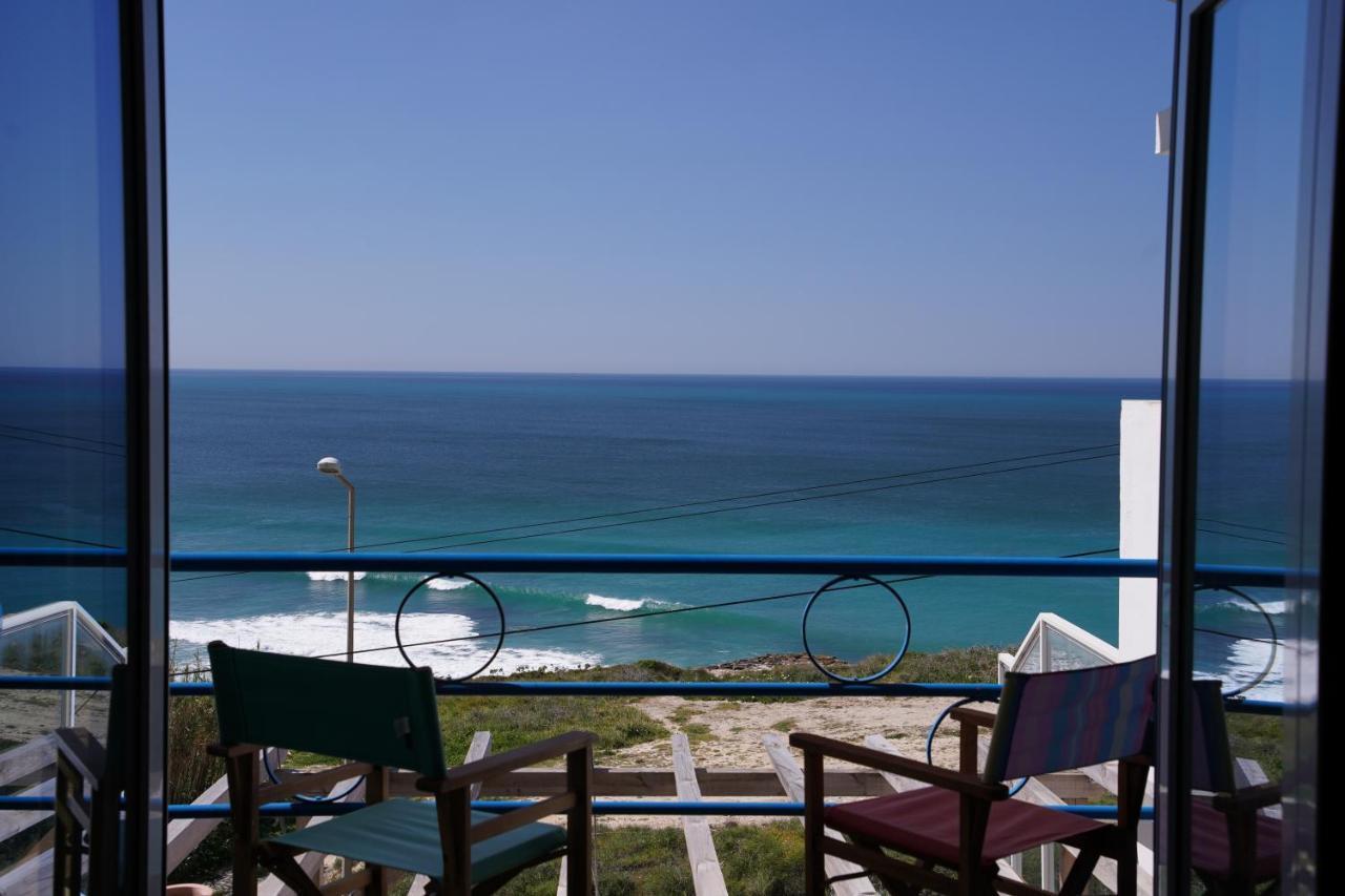 Chill In Ericeira Surf House Pansiyon Dış mekan fotoğraf