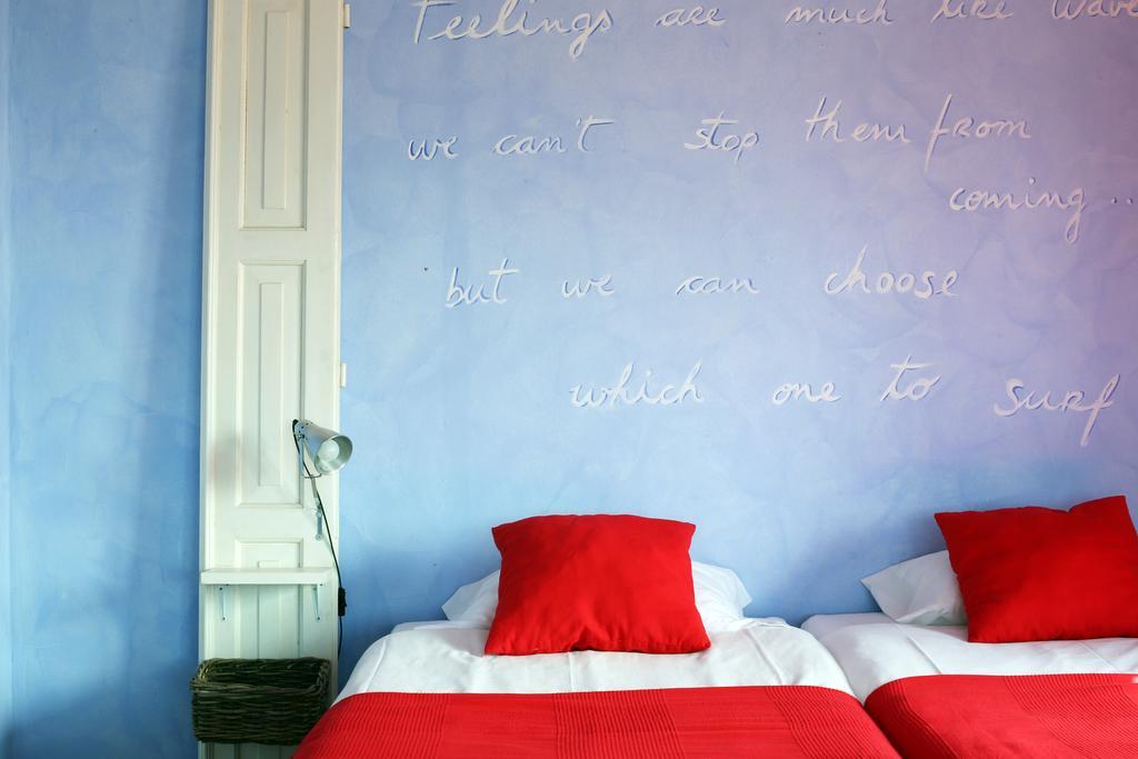 Chill In Ericeira Surf House Pansiyon Dış mekan fotoğraf