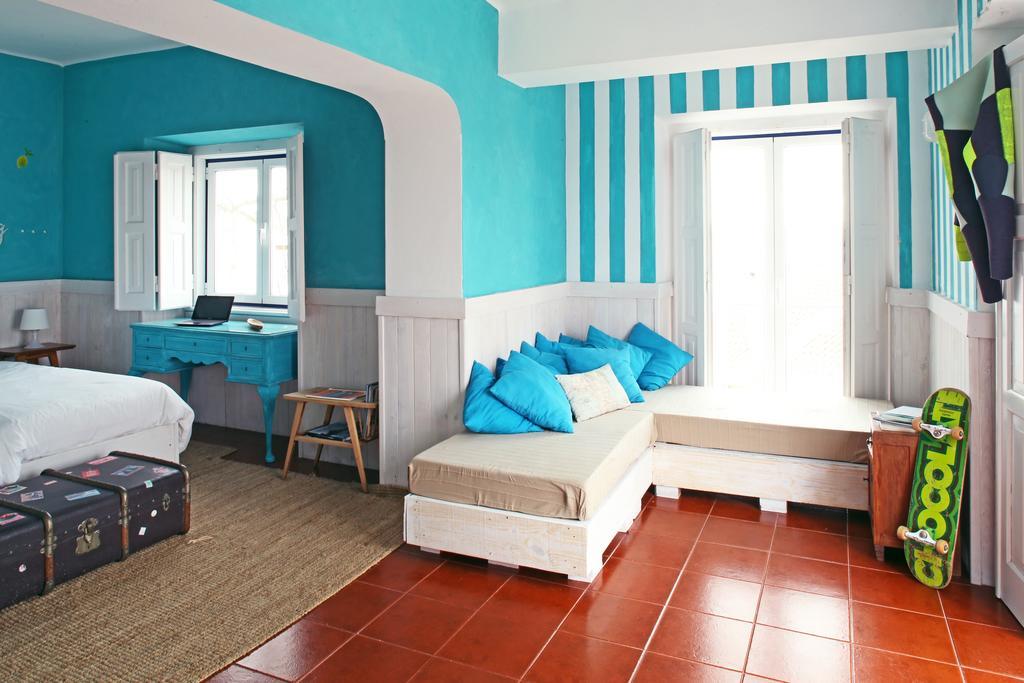 Chill In Ericeira Surf House Pansiyon Dış mekan fotoğraf